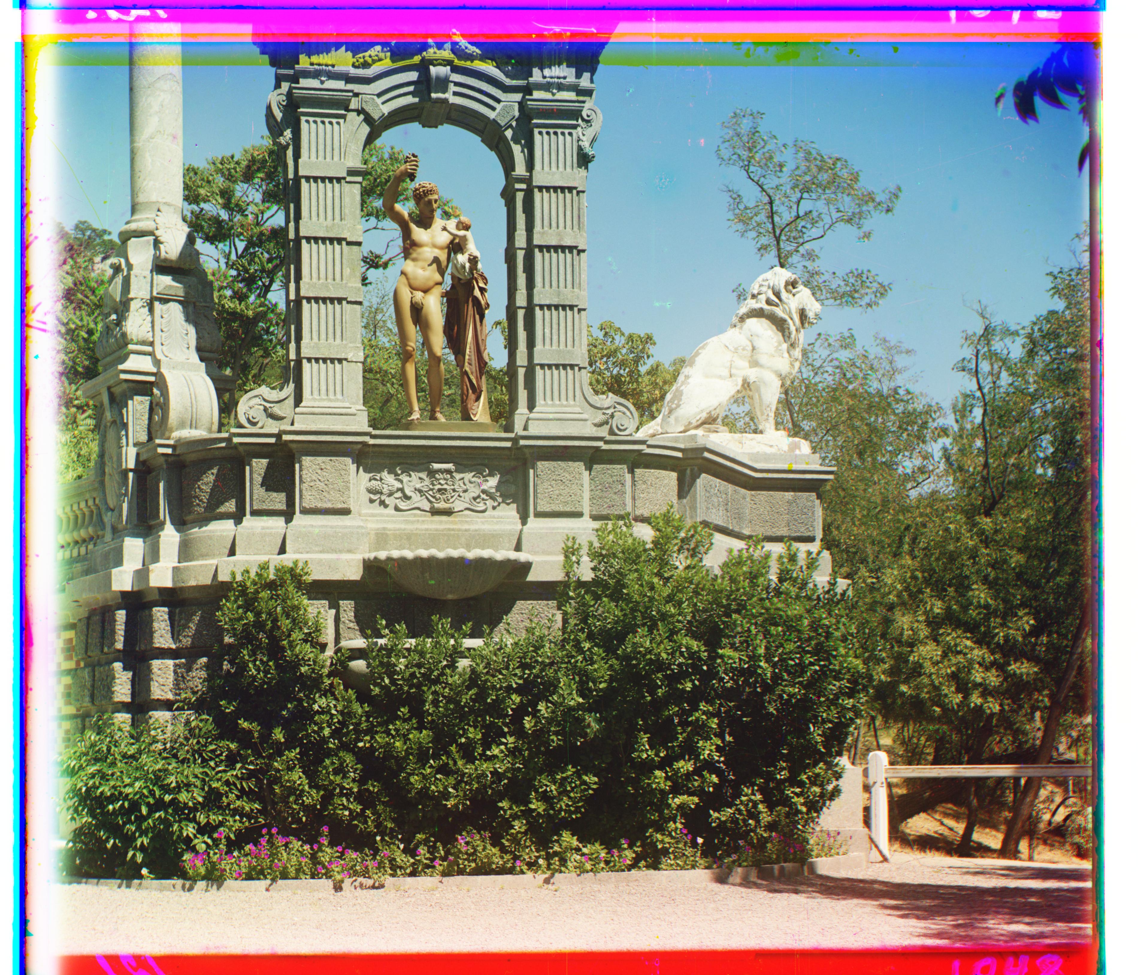 sculpture_pyramid Image